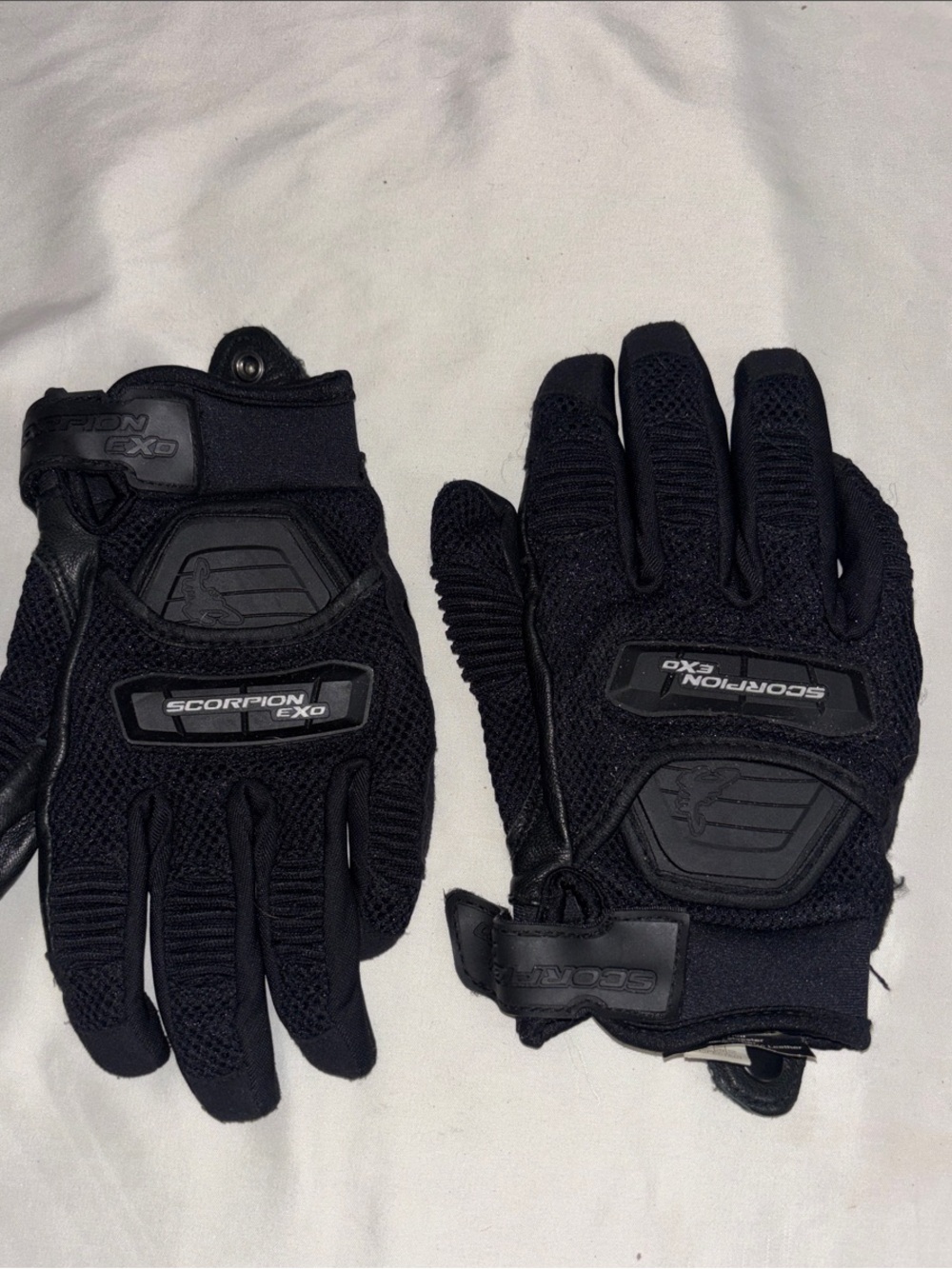 Women's Black Protective Riding Gloves